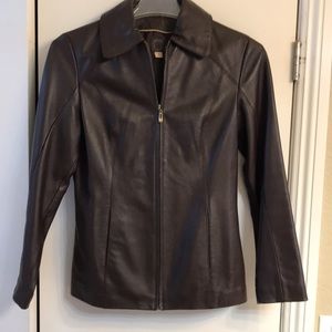 Women’s brown leather jacket made by Wilson’s House of Leather. Sz small.